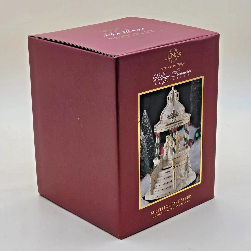 Lenox Mistletoe Park Musical Gazebo Bandstand Porcelain Gold Trim #775766 Boxed